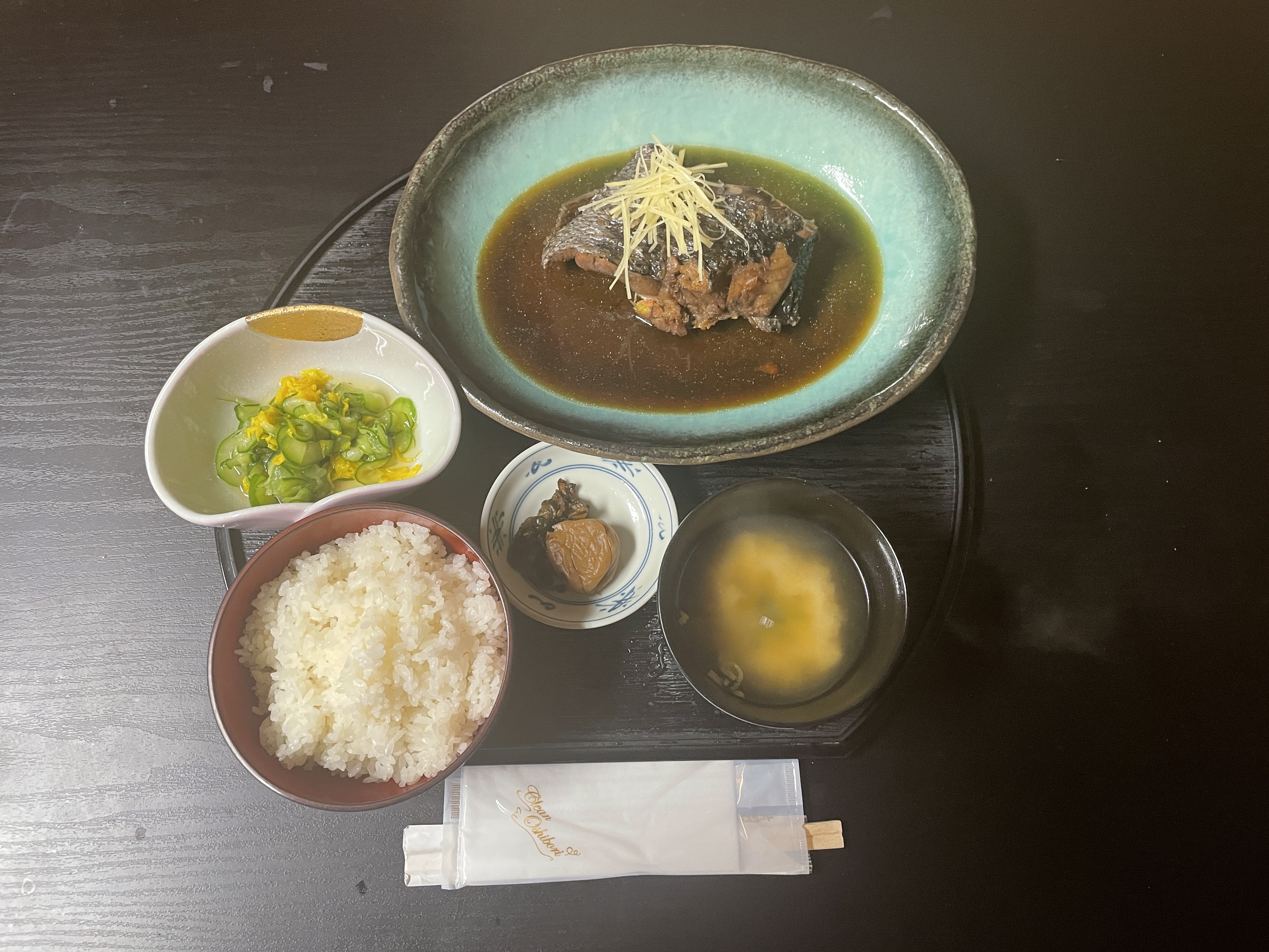 刺身盛り合わせ